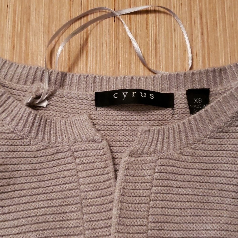 Cyrus tan Winter sweater with pockets - Picture 4 of 5